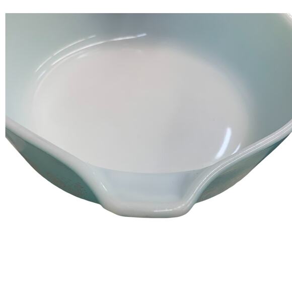 Pyrex Blue and White Cookware Casserole Dish - Picture 5 of 8